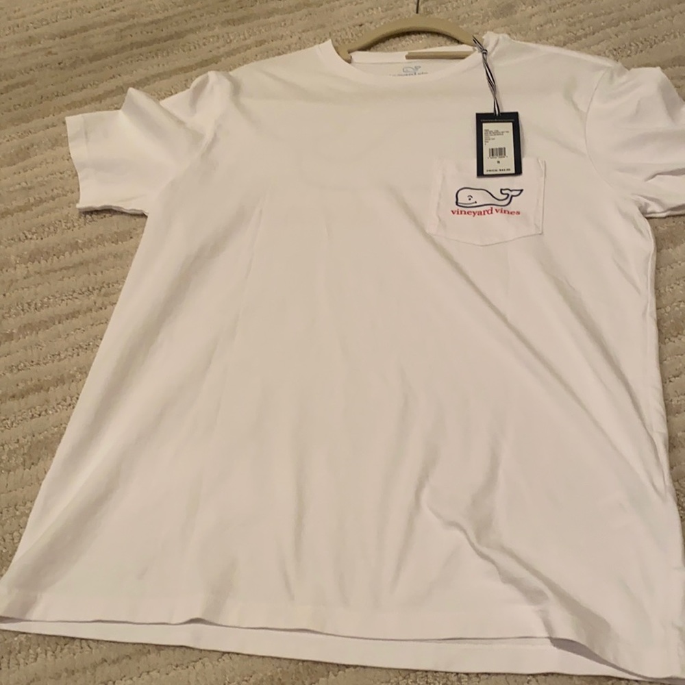 New vineyard vines t-shirt